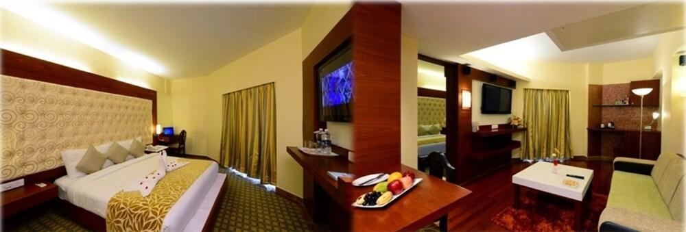 The Chariot Resort & Spa Puri Luaran gambar